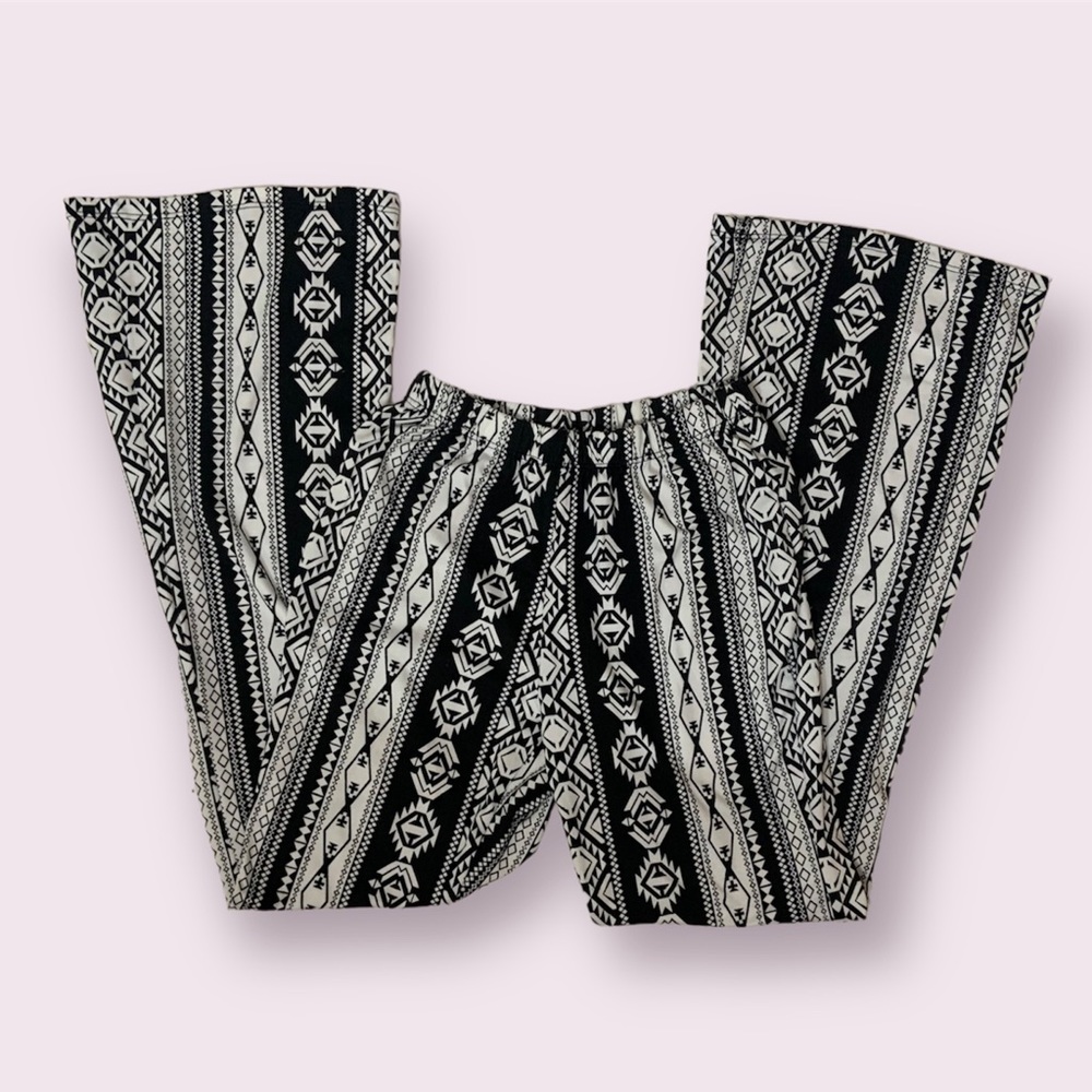 Papaya Tribal Flared Black&White Yoga Pants